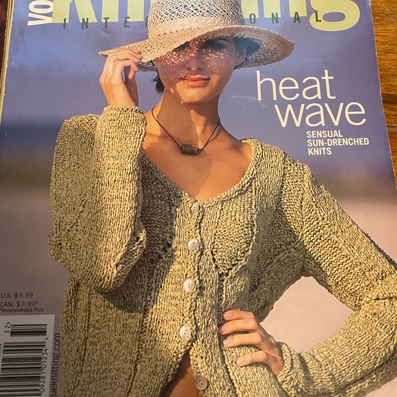 Vogue knitting books -set of 3 - Picture 2 of 5